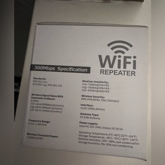 NEW Internet Booster WiFi Repeater, 1200Mbps - Picture 3 of 9